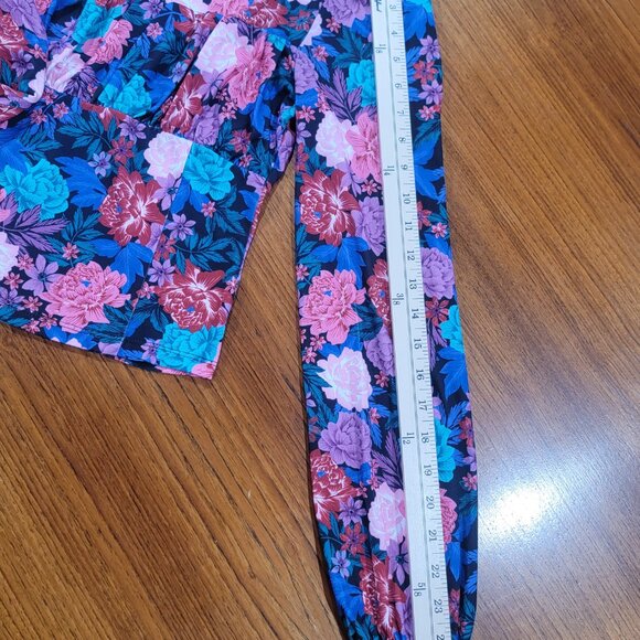 SO Goods For Life Womans Small Beautiful Floral Top Junior - Picture 13 of 13